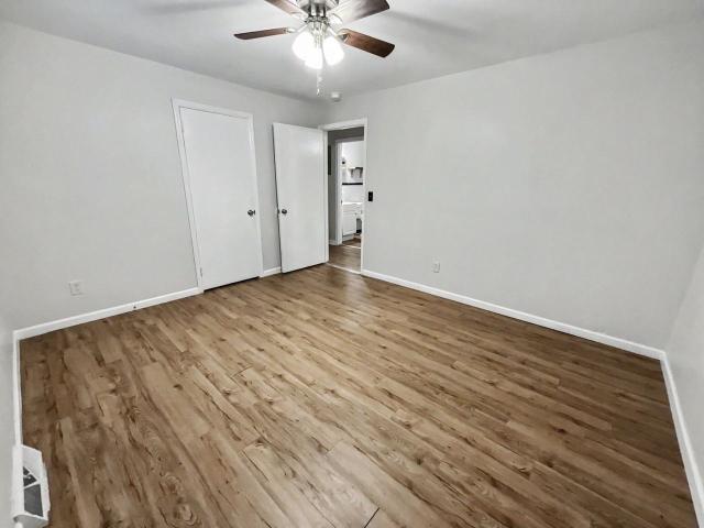 1813 Walker Avenue 2 Bedroom Apartment for Rent at 1813 Walker Ave, Greensboro, NC 27403 Brice Street Area