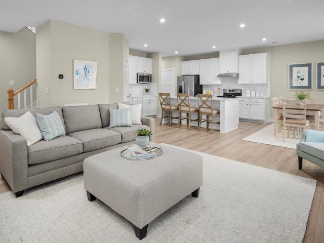 181 Copper Pointe Loop