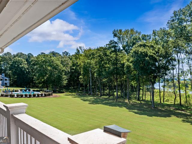 181 H Farriers Lane