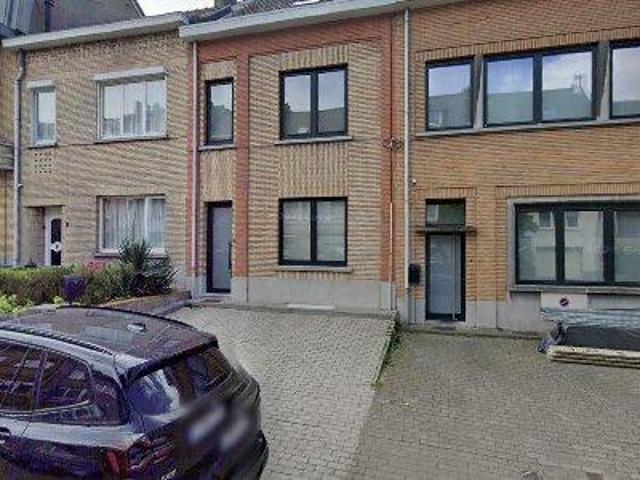 181 m2 apartment for rent in Dilbeek