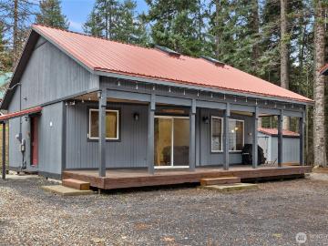 181 Redwood Lane
