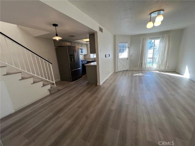 181 W La Verne Avenue 11