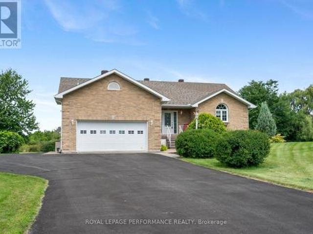 18245 Tyotown Road, South Glengarry, ON, K6H 7S7 house for sale | Listing ID X13699 | Royal LePage