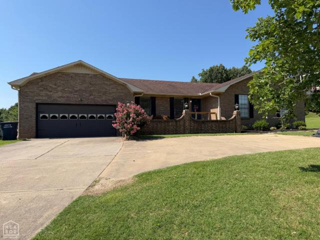 1824 Magnolia Dr