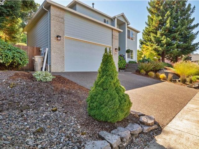 1824 nw olivia cir