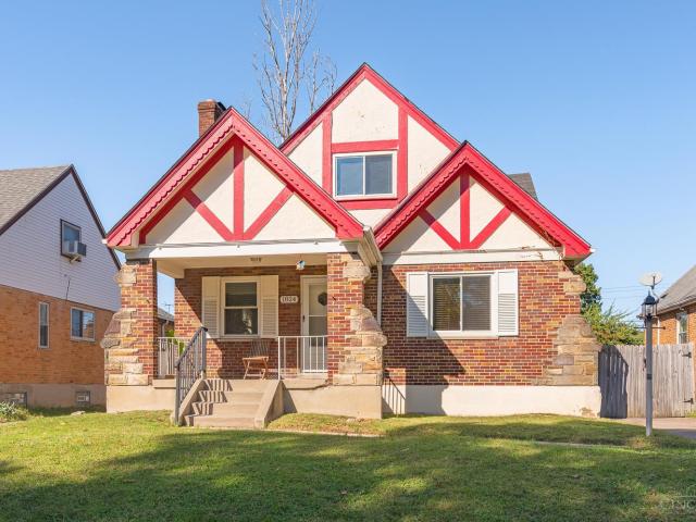 1824 Greenbriar Place