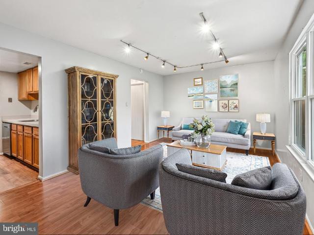 1824 Jaybird Court