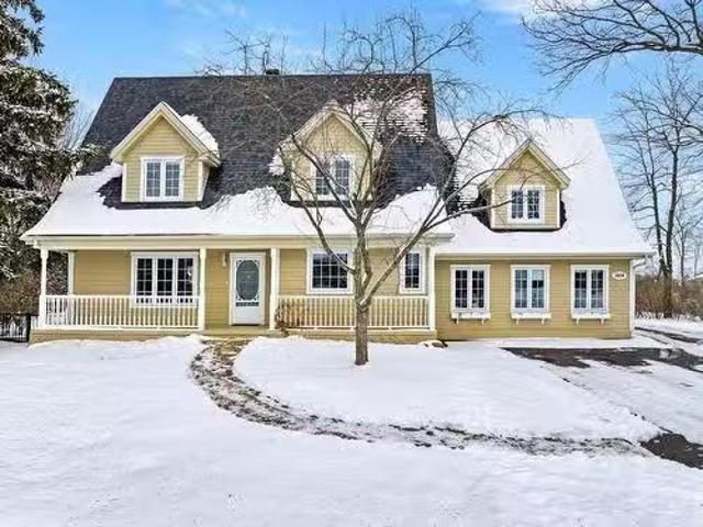 1824 Rue Bachand, Carignan, QC, J3L 4E8 house for sale List.