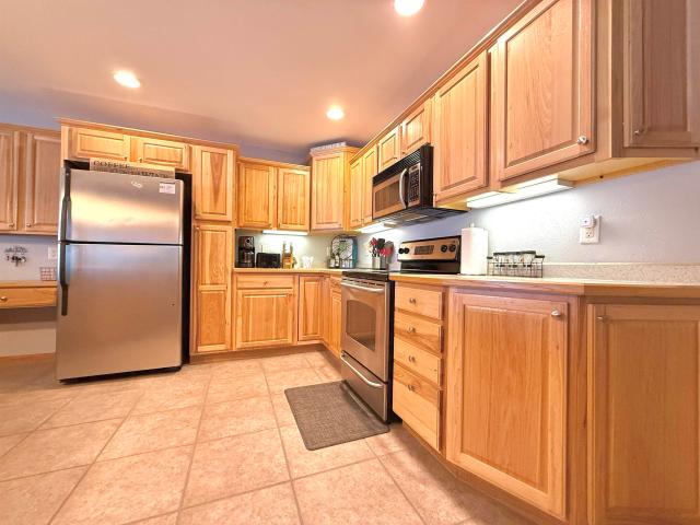 1824 2 Parkland Drive PV