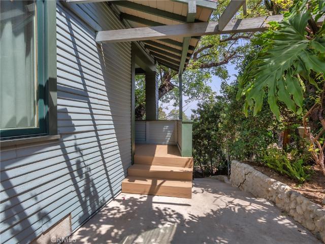 1825 Altivo Way