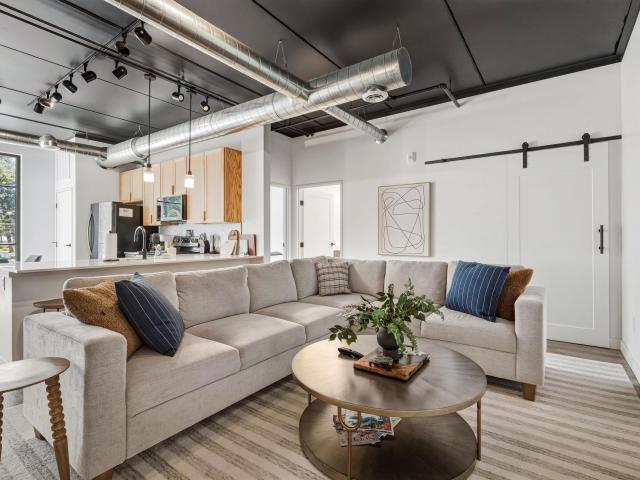 1825 E Eighth Street # 220