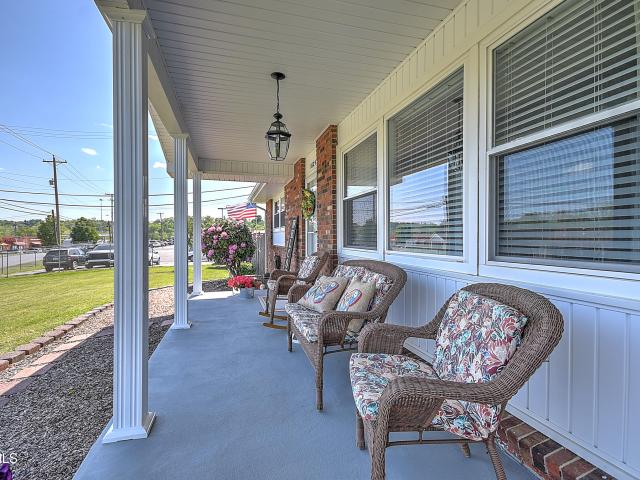 1825 Pinebrook Drive