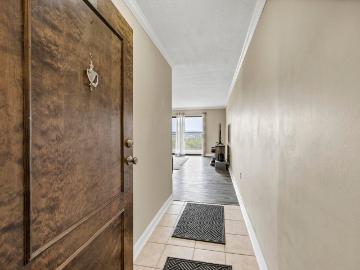 1825 Saint Julian Pl
