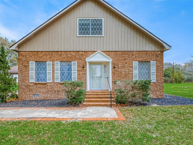 1826 County Road 469