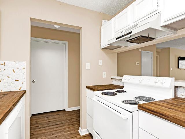 1826 S Brightside View Dr, Unit M, Baton Rouge, LA 70820 | MLS #BR2026008