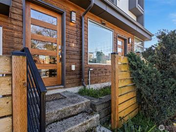 1827 NW 85th St, Seattle, WA 98117 | MLS #2503