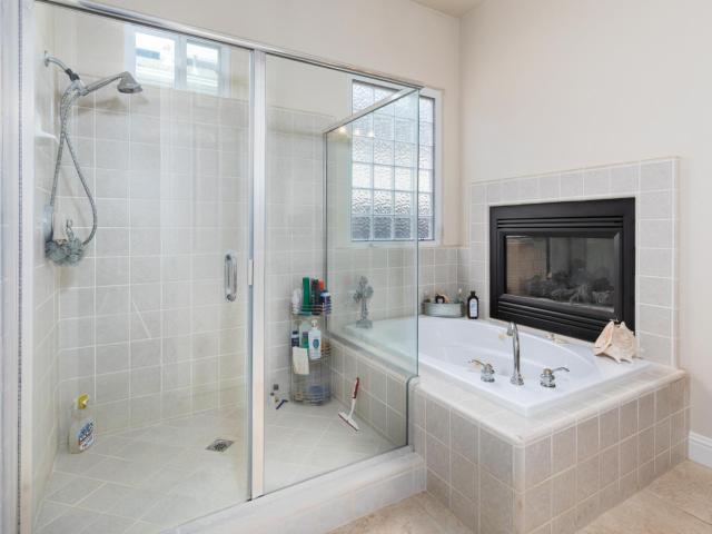 1827 N Joshua Ave, Clovis, CA 93619 | MLS #646385