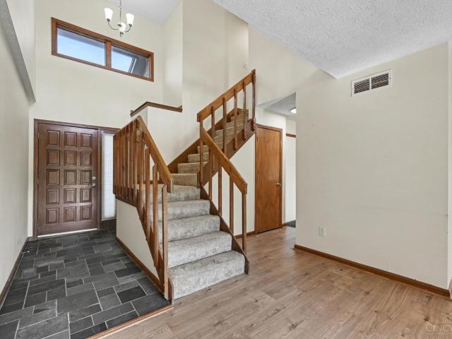 1827 Londonderry Drive