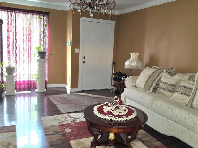 1827 Willowbrook Circle
