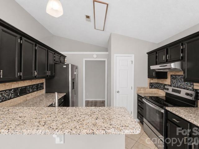 1828 Sugar Hollow Drive