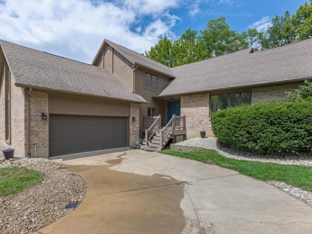 1828 W Tamarron