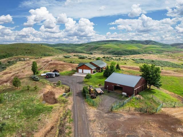 1829 Hidden Canyon Rd