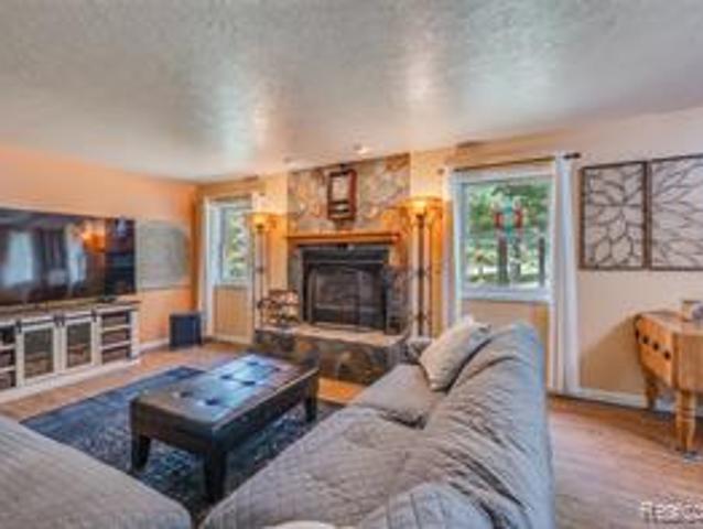 1829 W Scribner Road