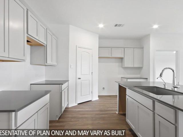 18204 Woodpecker Trail