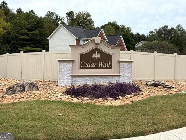 1820 E Cedar Walk Lane