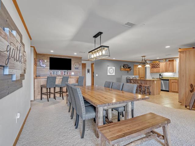 1820 Parkland Drive