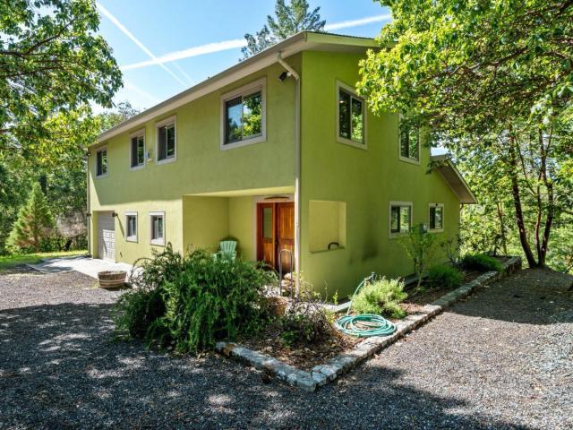 18210 Old Ukiah Pines Rd, Potter Valley, CA 95469 | MLS #326018