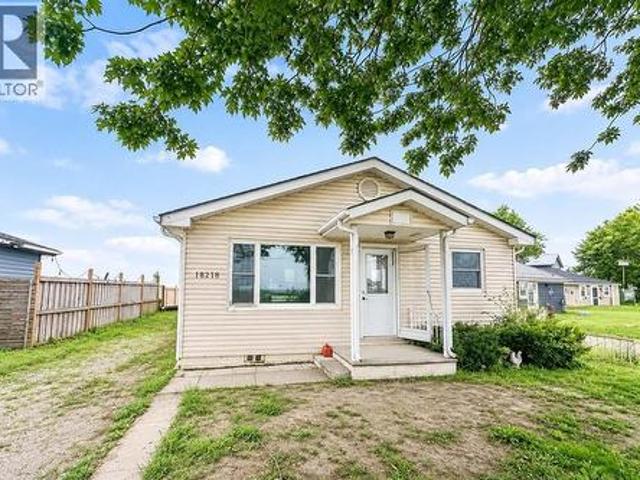 18218 Erie Shore Drive, Blenheim, ON, K0P 1A0 house for sale | Listing ID 26024 | Royal LePage