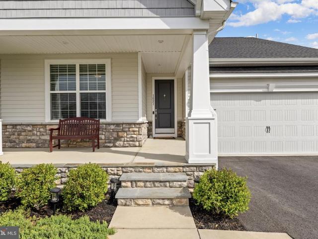 1821 Legacy Lane
