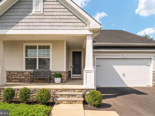 1821 Legacy Lane