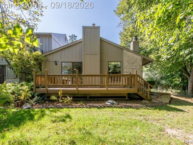 1821 Van Hill Court