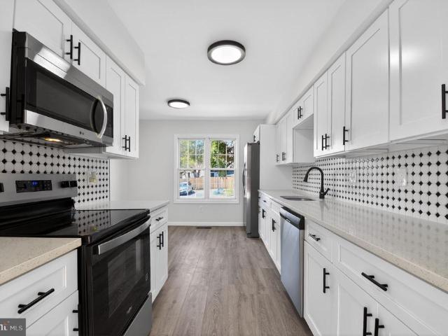 18223 Smoke House Court