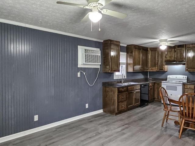 18222 McMunn Lane