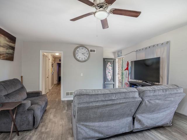 1822 Overhill Drive