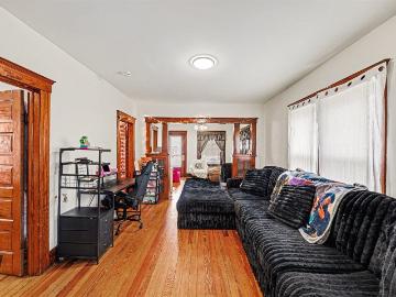 1822 4th Street