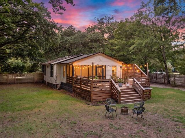 1823 Pineland Drive