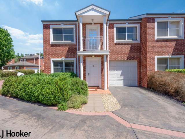18/2 6 goldman street bruce act house for rent lj hooker