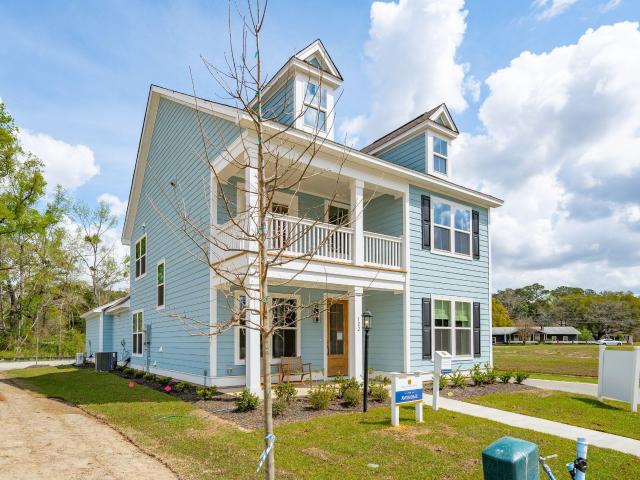 182 Cantona Drive