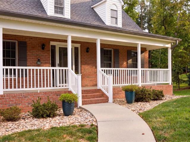 182 Crowfoot Court