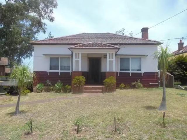182 Dunmore Street, Wentworthville House for rent Listed by R.