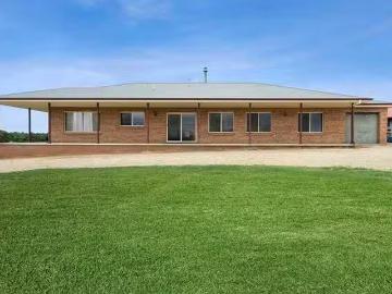 Tirrannaville, Goulburn Mulwaree, Victoria