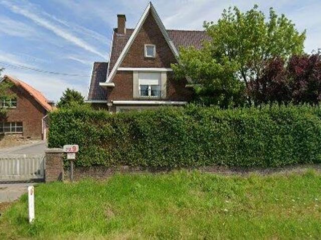 182 m2 apartment for rent in Pittem