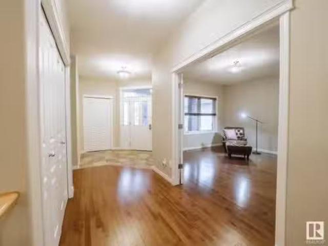 18343 Lessard Road, Edmonton, AB, T6M 0A2 condo for sale Li.