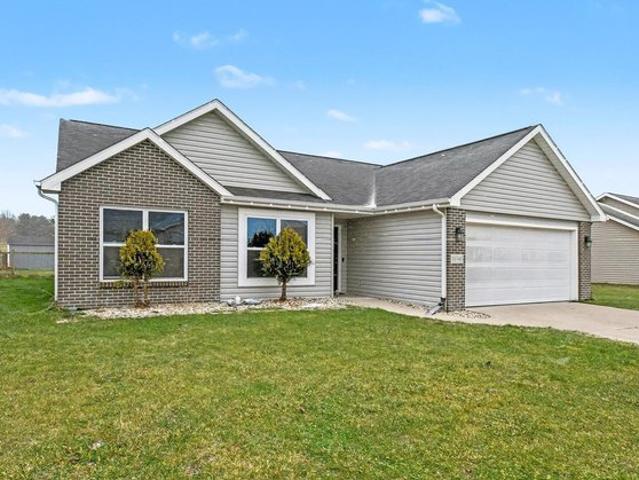 18340 Barrington Dr, New Paris, IN 46553