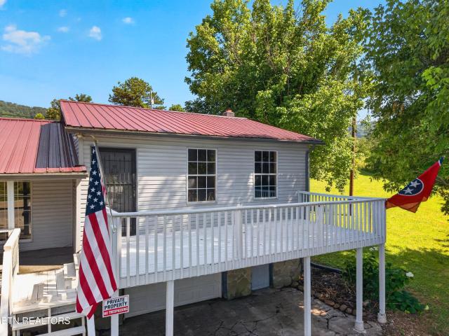 1834 Mountain Valley Highway 131