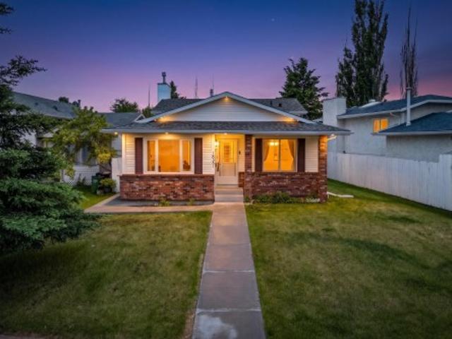 1835 Avenue Nw, Edmonton, AB, T5T 5T7 house for sale | Listing ID E4508 | Royal LePage